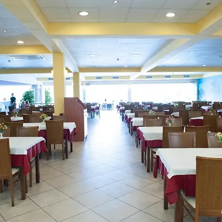 Majestic & 4* לגאנאס