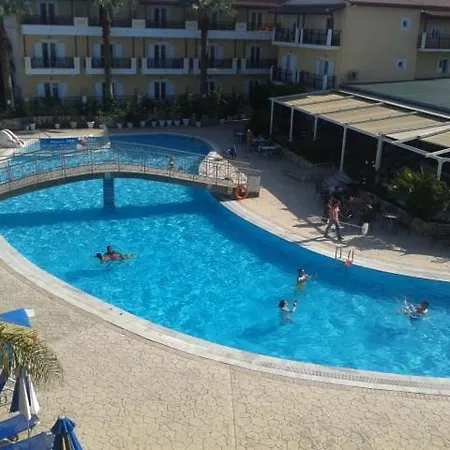 Majestic & לגאנאס