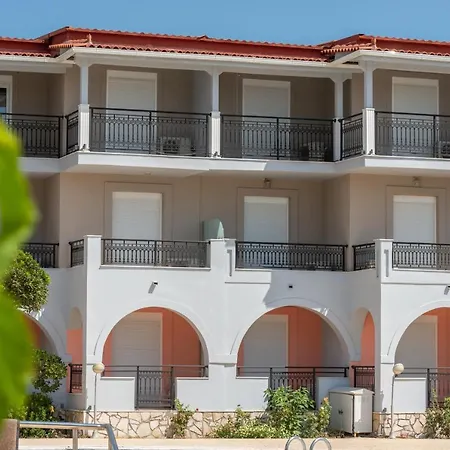 Ξενοδοχείο Majestic & 4*
