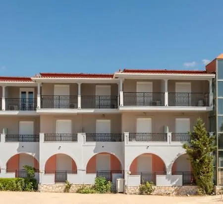 Ξενοδοχείο Majestic & 4*