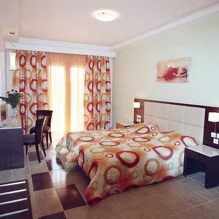 Majestic & Ξενοδοχείο 4*