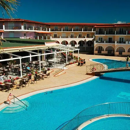 Ξενοδοχείο Majestic & 4*