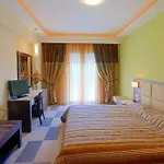 Hotel Majestic & 4*