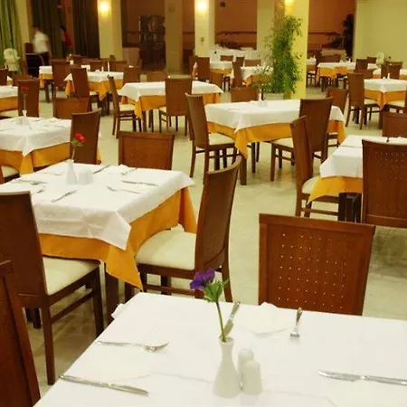 Majestic & Hotell Laganas