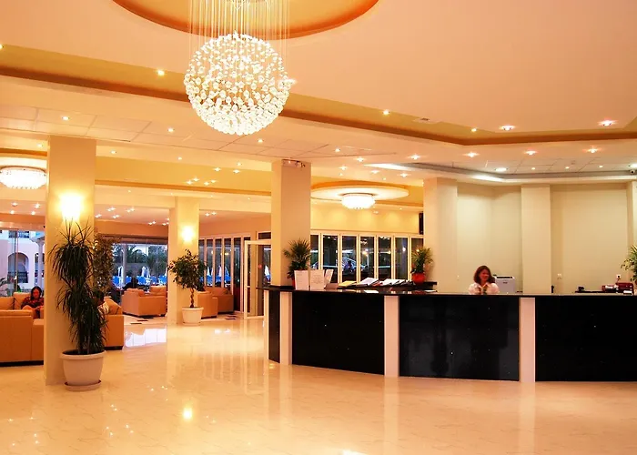 Отель Majestic & Лаганас