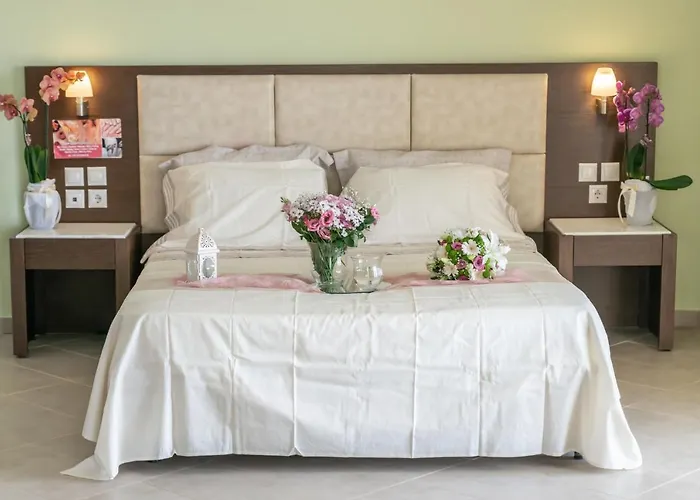 Majestic & Отель