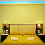 Hotel Majestic &