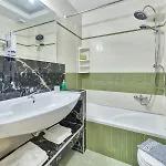 Отель Majestic & 4*