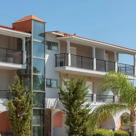 Majestic & Otel Laganas