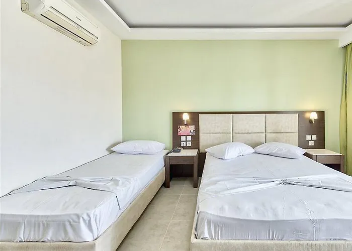 Majestic & 4* Laganas